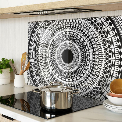 Skleněná deska do kuchyně Mandala v odstínech černé a bílé