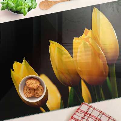Krájecí prkénko skleněné Žluté tulipány na černém pozadí