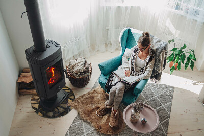 Kulaté sklo pod krbová kamna Moderní tvary s dřevěným akcentem