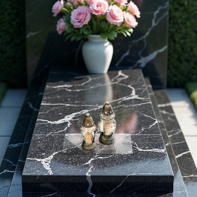 Skleněný svícen průhledný