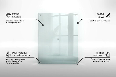 Skleněný svícen průhledný