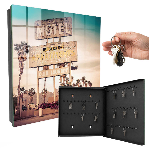 Nástěnná skříňka na klíče Retro motel