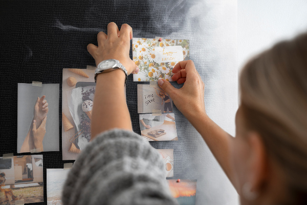 Nástěnka na zeď Černá a bílá mlha s jemným přechodem
