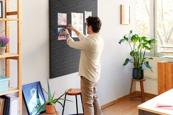 Nástěnka korková Černá tabule s minimalistickým designem