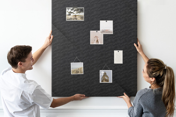 Nástěnka korková Černá tabule s minimalistickým designem