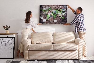 Nástěnka Zelená mapa světa na kamenné zdi