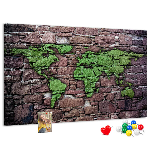 Nástěnka Zelená mapa světa na kamenné zdi