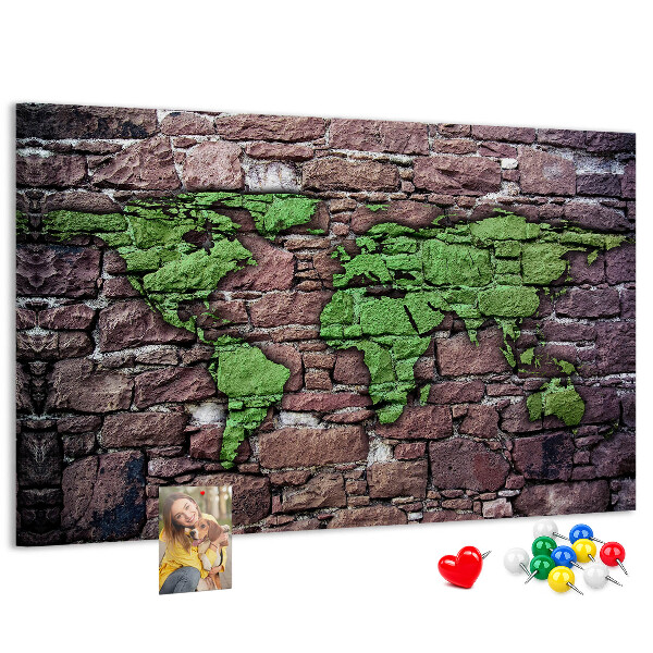 Nástěnka Zelená mapa světa na kamenné zdi