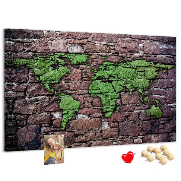 Nástěnka Zelená mapa světa na kamenné zdi
