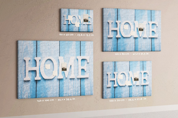 Korková nástěnka Stylový nápis HOME na modrém pozadí.