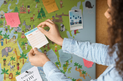 Fětská nástěnka Barevná mapa světa s figurkami zvířat.