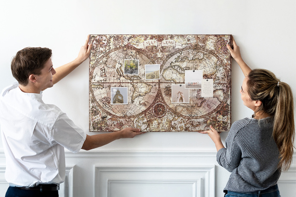Korková nástěnka Stará mapa světa s námořnickými motivy