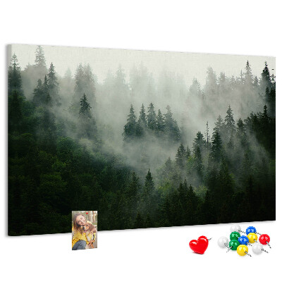 Fětská nástěnka Mlžný les s tajemnou atmosférou.