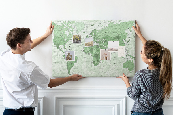 Nástěnka Zelená mapa světa s kontinenty