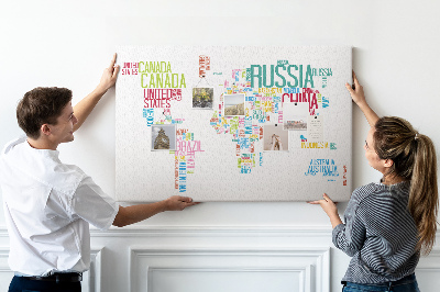 Nástěnka Mapa světa s barevnými názvy zemí
