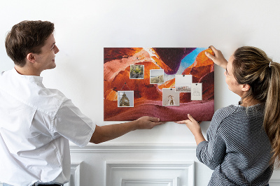 Fětská nástěnka Červené skály a modrá obloha