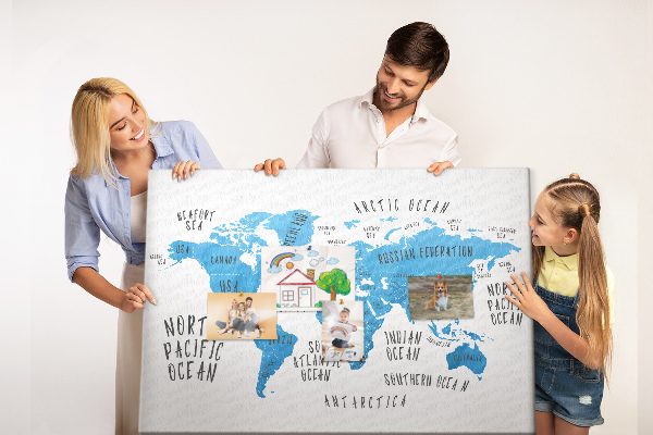 Nástěnka Mapa světa s názvy oceánů a zemí