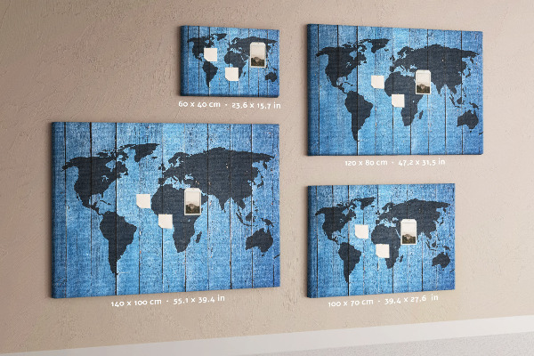 Fětská nástěnka Mapa světa na dřevěném pozadí