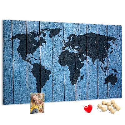 Fětská nástěnka Mapa světa na dřevěném pozadí