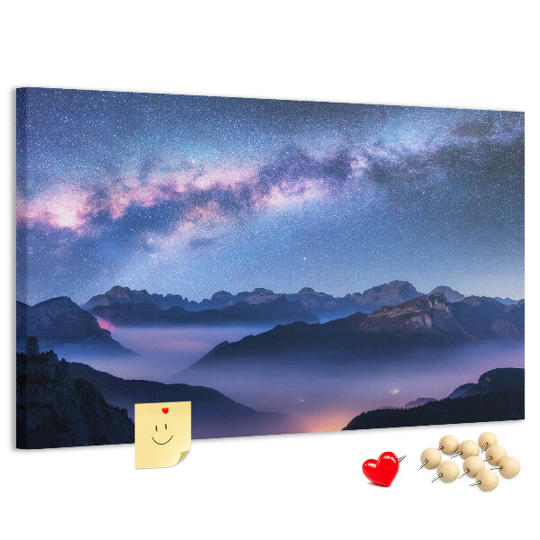 Nástěnka Noční obloha nad horskou krajinou