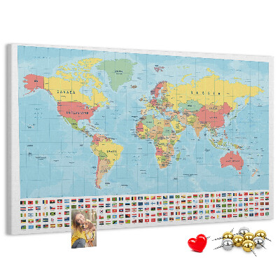 Nástěnka Mapa světa s barevnými vlajkami.