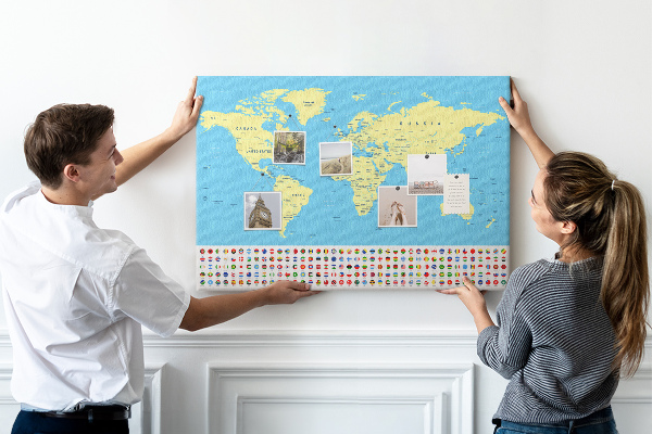Fětská nástěnka Mapa světa s vlajkami zemí