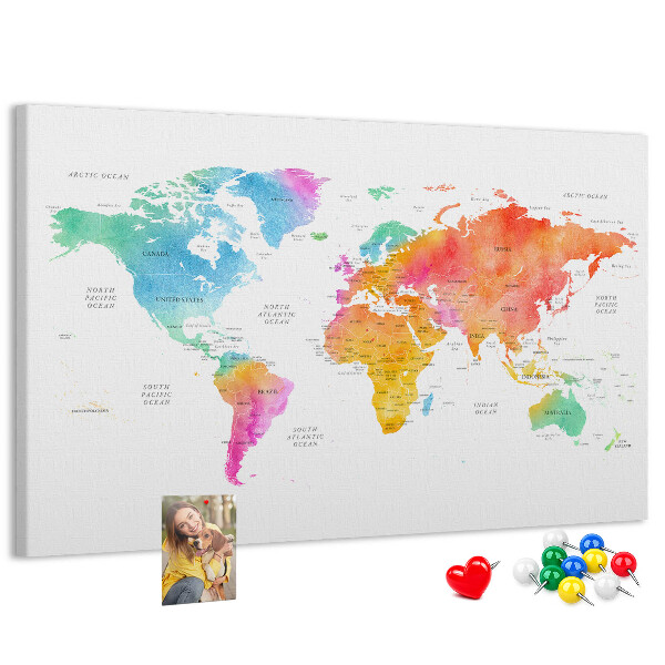 Fětská nástěnka Barevná mapa světa v akvarelu.