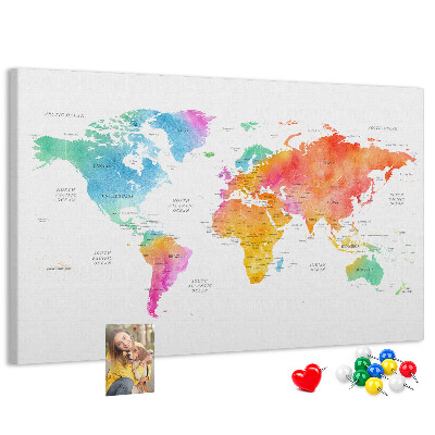 Fětská nástěnka Barevná mapa světa v akvarelu.
