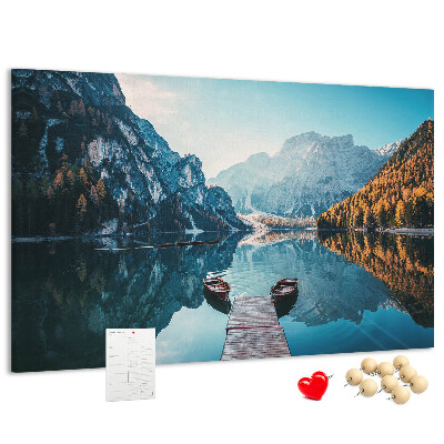 Korková nástěnka Horská krajina odrážející se v jezeře