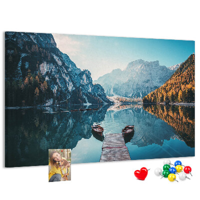 Korková nástěnka Horská krajina odrážející se v jezeře