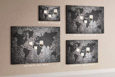 Korková nástěnka Mapa světa v odstínech šedé.