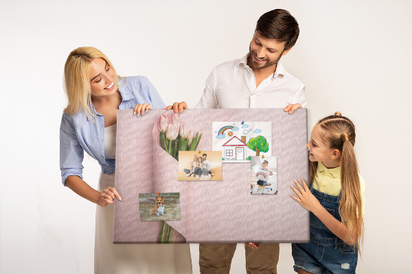 Korková nástěnka Jemné tulipány na růžovém pozadí