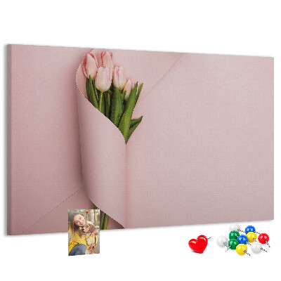 Korková nástěnka Jemné tulipány na růžovém pozadí