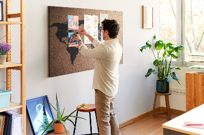 Fětská nástěnka Mapa světa na korkové tabuli.