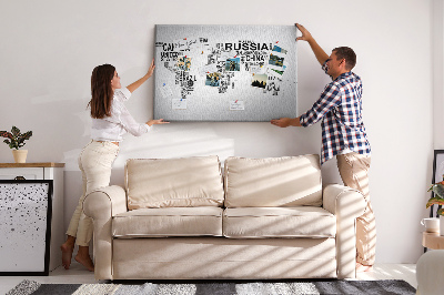 Nástěnka Mapa světa s názvy zemí.
