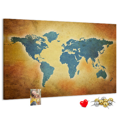 Nástěnka Mapa světa na hnědém papírovém pozadí.