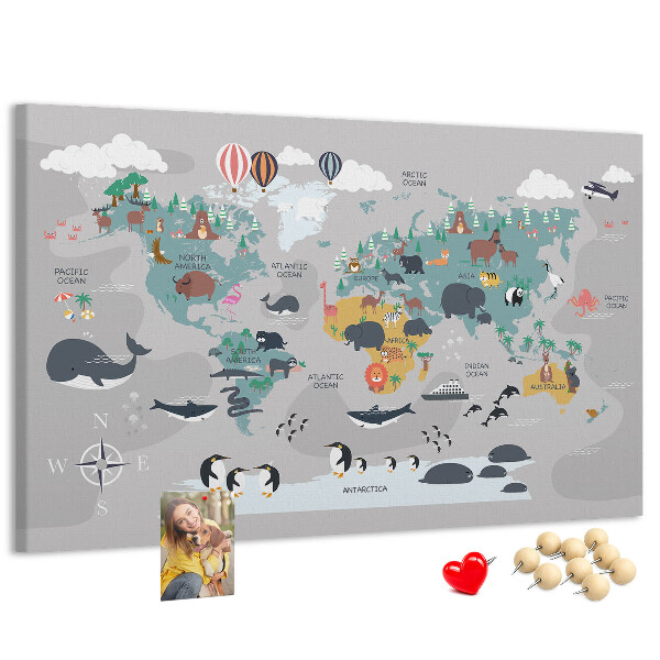 Nástěnka Mapa světa s ilustracemi zvířat.