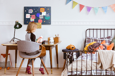 Korková nástěnka Vesmírná cesta přes barevné planety