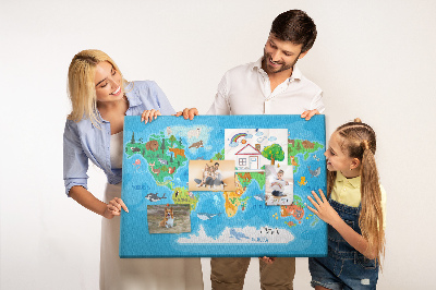 Nástěnka Mapa světa s ilustracemi zvířat.
