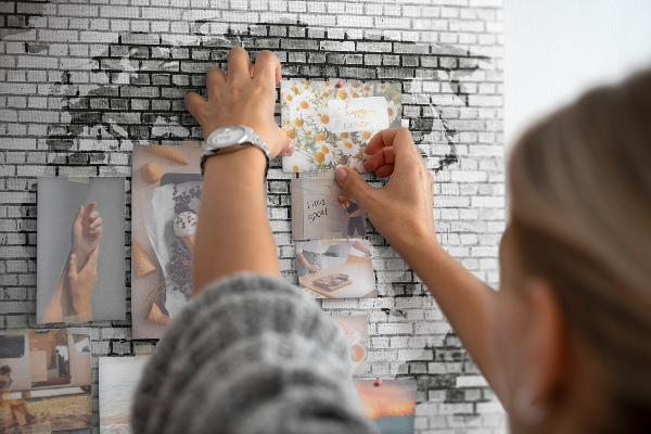 Korková nástěnka Mapa světa na cihlovou zeď
