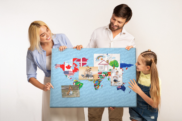 Nástěnka Mapa světa s vlajkami zemí