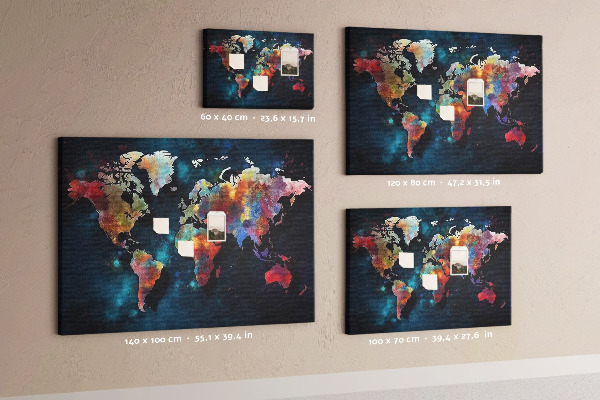 Fětská nástěnka Barevná mapa světa na tmavém pozadí