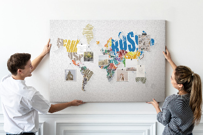 Fětská nástěnka Barevná mapa světa s názvy zemí