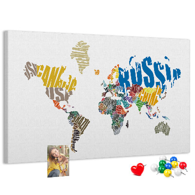 Nástěnka Mapa světa s názvy zemí.