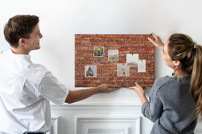 Nástěnka Cihlová zeď v teplých odstínech.