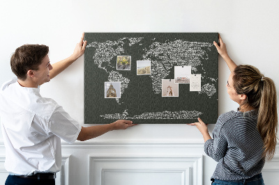 Korková nástěnka Mapa světa v textové podobě.
