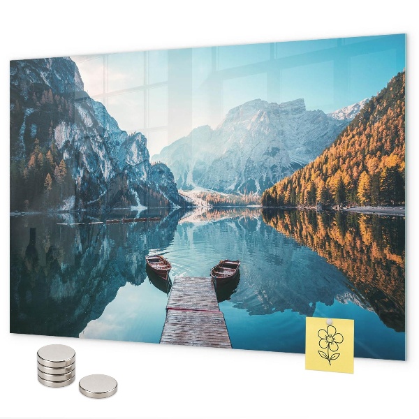Magnetická tabule lodě na jezeře