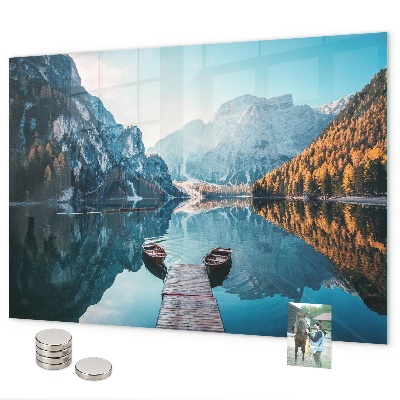 Magnetická tabule lodě na jezeře