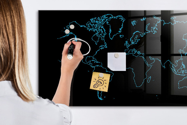 Popisovatelná magnetická tabule Mapa světa s místy, kde se daly pořídit fotografie