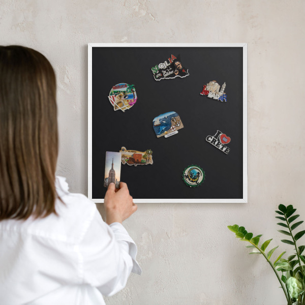 Kovové tabule na magnety bílý rám Černý